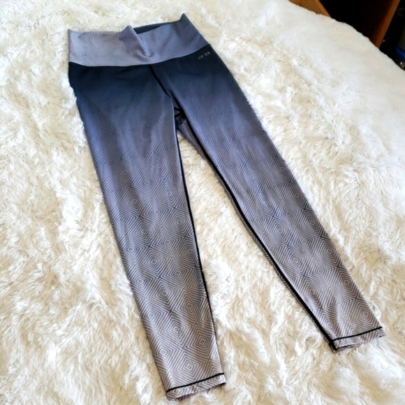 AR-33 Pants - Ar 33 Yoga workout Leggings women's size small, blue and gray
